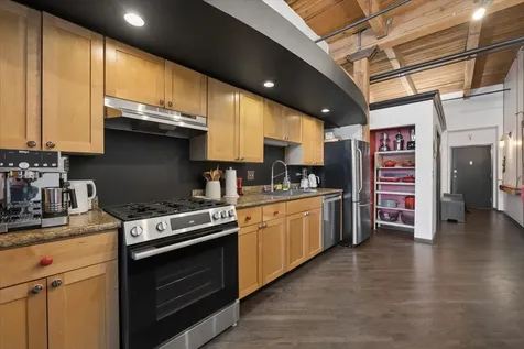 616 West Fulton Street Chicago IL 60661