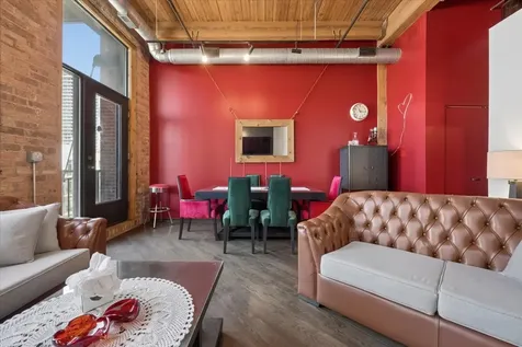 616 West Fulton Street Chicago IL 60661