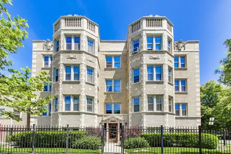 6203 North Oakley Street Chicago IL 60659