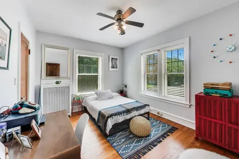 6203 North Oakley Street Chicago IL 60659