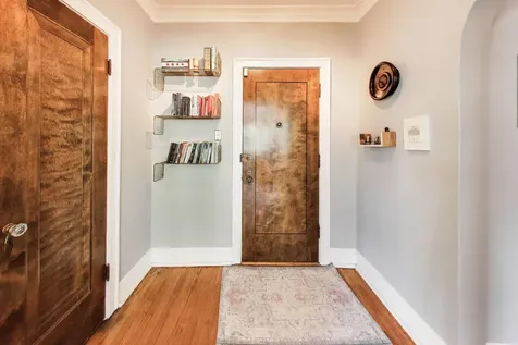 6203 North Oakley Street Chicago IL 60659