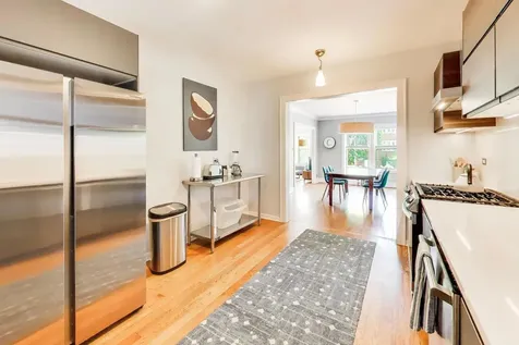 6203 North Oakley Street Chicago IL 60659