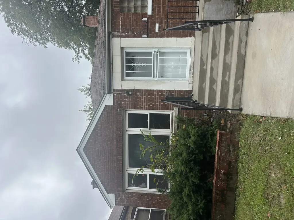 12748 South Lowe Avenue Chicago IL 60628
