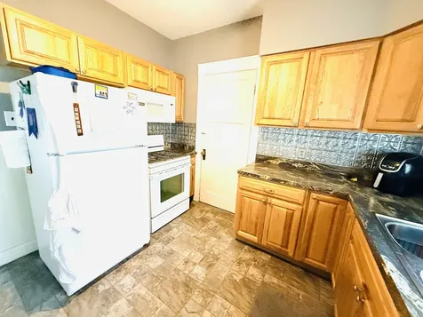 810 East Lincoln Street Hoopeston IL 60942