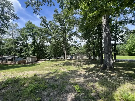 12808 North Shoreland Drive Marion IL 62959