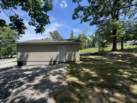 12808 North Shoreland Drive Marion IL 62959