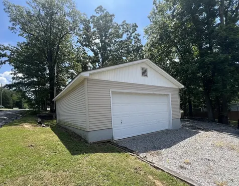 12808 North Shoreland Drive Marion IL 62959