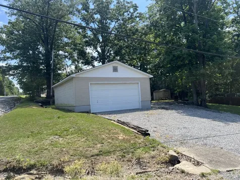 12808 North Shoreland Drive Marion IL 62959