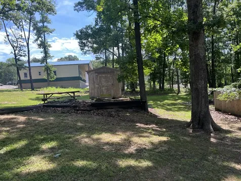 12808 North Shoreland Drive Marion IL 62959