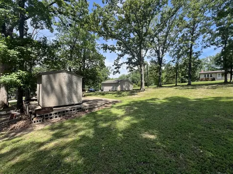 12808 North Shoreland Drive Marion IL 62959