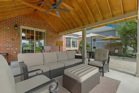 21442 English Drive Frankfort IL 60423