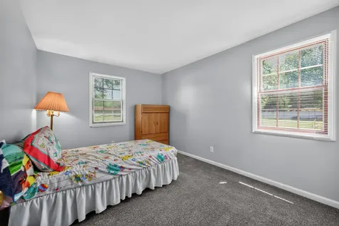1526 Pebblewood Drive Sycamore IL 60178