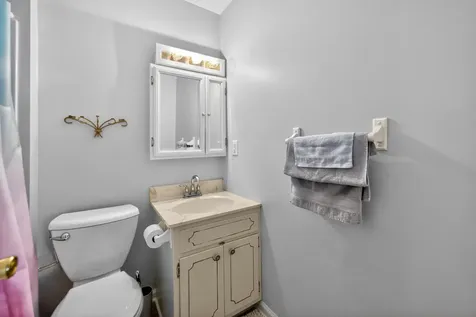 1526 Pebblewood Drive Sycamore IL 60178