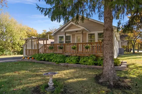 6N621 Watseka Avenue St. Charles IL 60174