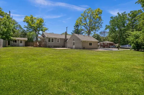 6N621 Watseka Avenue St. Charles IL 60174
