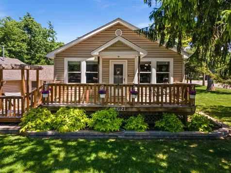 6N621 Watseka Avenue St. Charles IL 60174