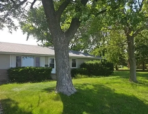 335 North Pine Street Piper City IL 60959