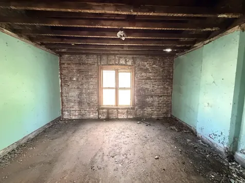 10609 South Champlain Avenue Chicago IL 60628