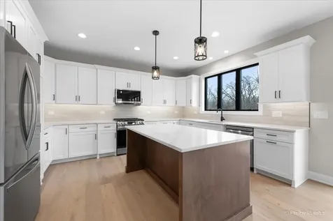 1225 Noble Drive Port Barrington IL 60010