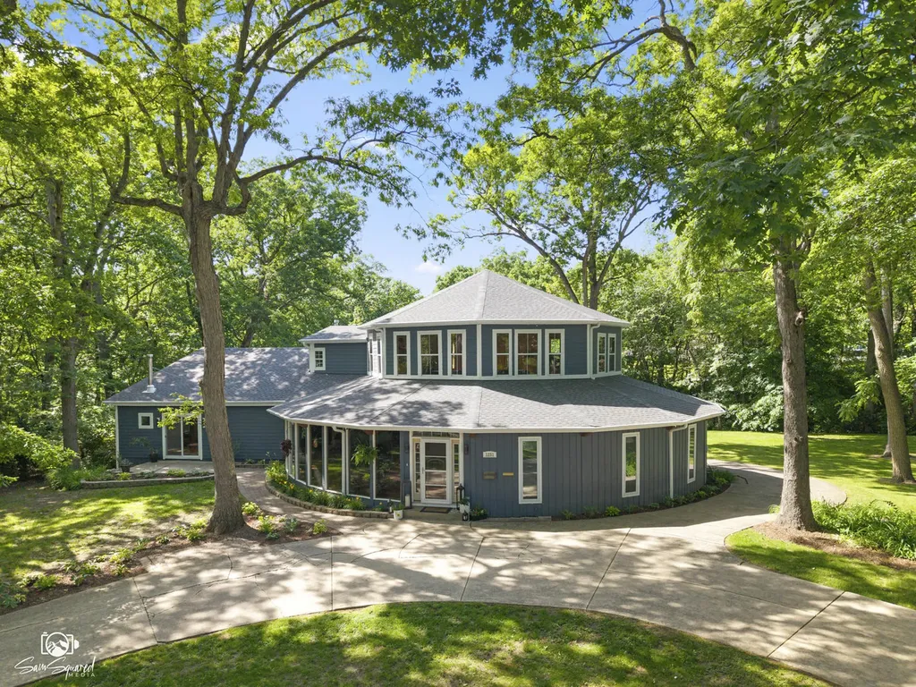1251 Woodland Court Joliet IL 60436