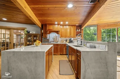 1251 Woodland Court Joliet IL 60436
