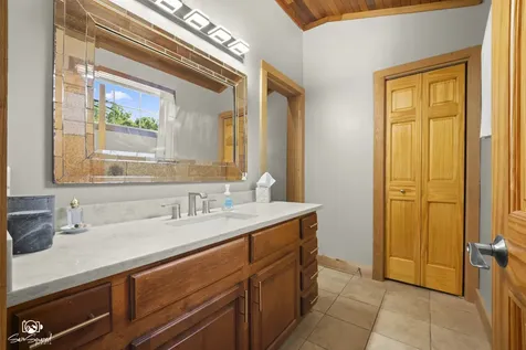 1251 Woodland Court Joliet IL 60436