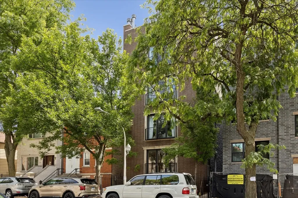 839 South Miller Street Chicago IL 60607