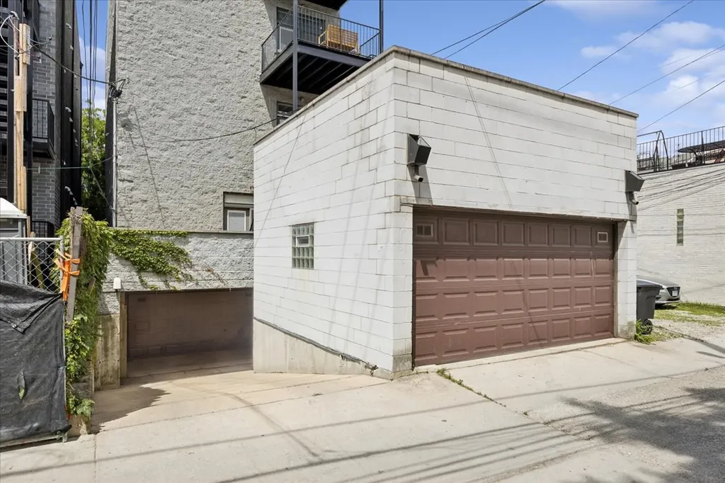 839 South Miller Street Chicago IL 60607