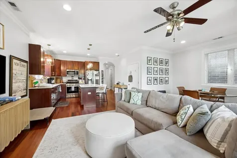 839 South Miller Street Chicago IL 60607