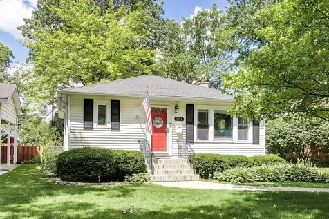 206 South Owen Street Mount Prospect IL 60056