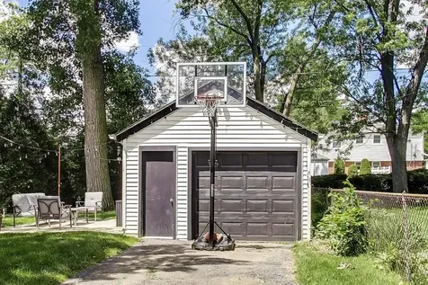 206 South Owen Street Mount Prospect IL 60056