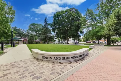 206 South Owen Street Mount Prospect IL 60056
