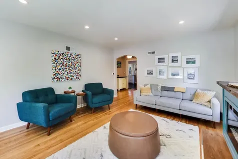 206 South Owen Street Mount Prospect IL 60056