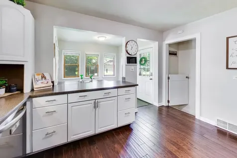 206 South Owen Street Mount Prospect IL 60056