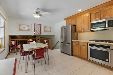 387 Woodlane Court Wood Dale IL 60191