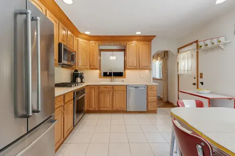 387 Woodlane Court Wood Dale IL 60191