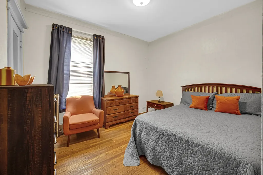 5430 South May Street Chicago IL 60609
