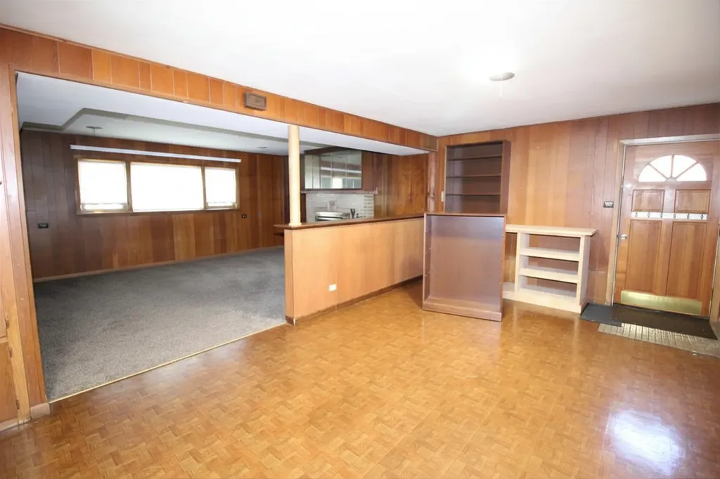 10158 South Talman Avenue Chicago IL 60655
