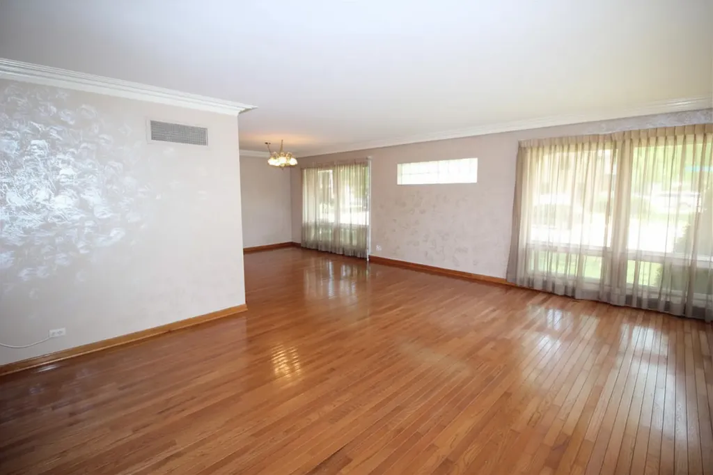 10158 South Talman Avenue Chicago IL 60655