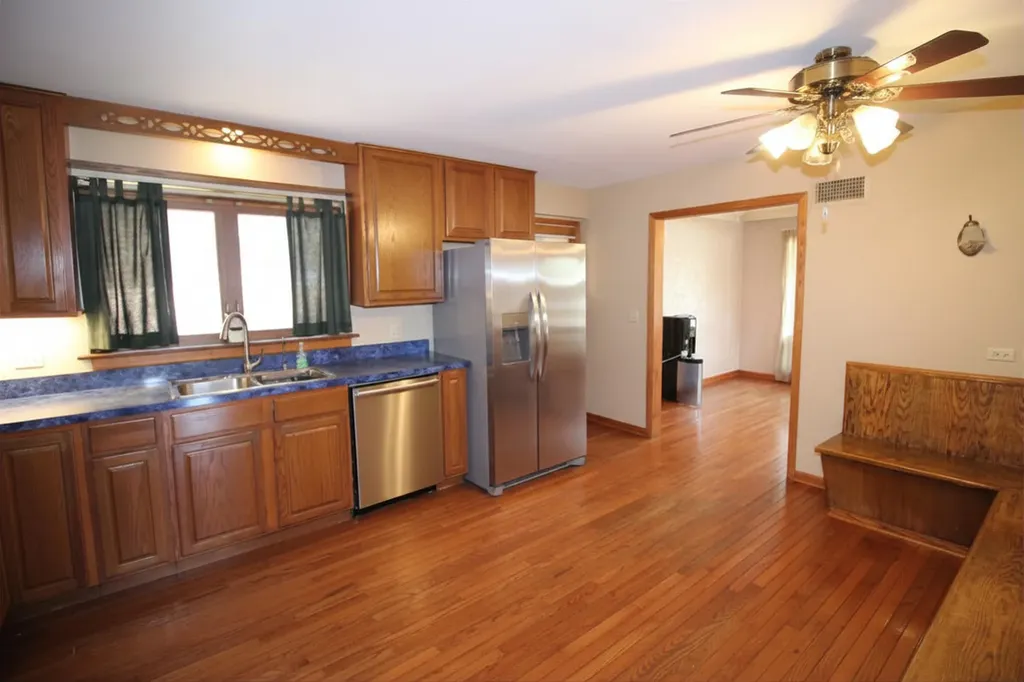 10158 South Talman Avenue Chicago IL 60655