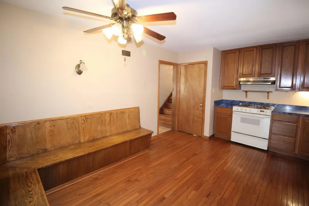 10158 South Talman Avenue Chicago IL 60655
