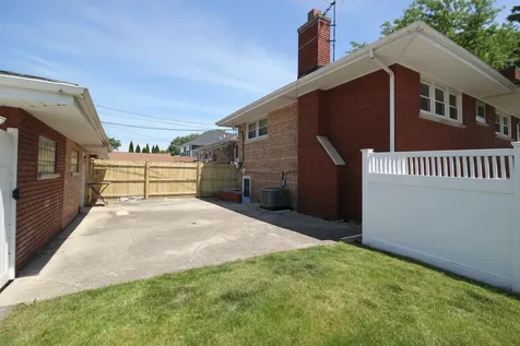 10158 South Talman Avenue Chicago IL 60655
