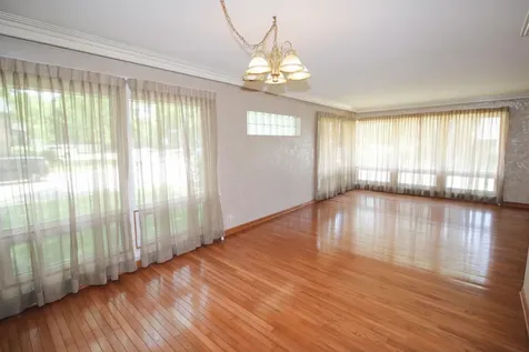 10158 South Talman Avenue Chicago IL 60655