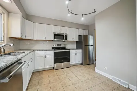 311 Harding Avenue Libertyville IL 60048