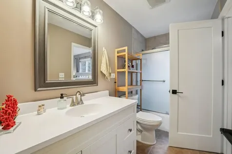 311 Harding Avenue Libertyville IL 60048