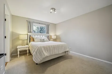 311 Harding Avenue Libertyville IL 60048