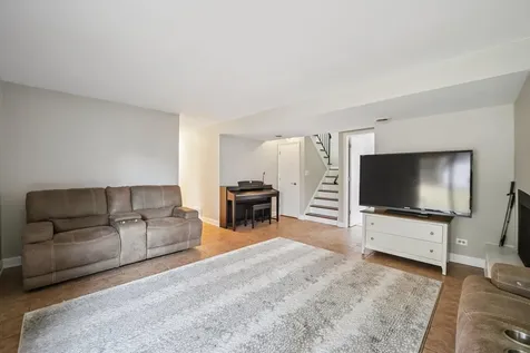 311 Harding Avenue Libertyville IL 60048