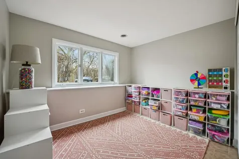 311 Harding Avenue Libertyville IL 60048