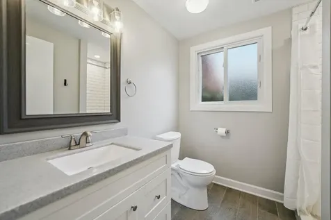 311 Harding Avenue Libertyville IL 60048