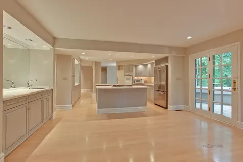 427 North Sheridan Road Lake Forest IL 60045